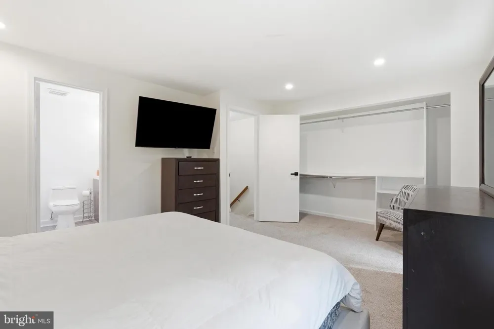 22 HABERSHAM COURT Silver Spring, MD 20906