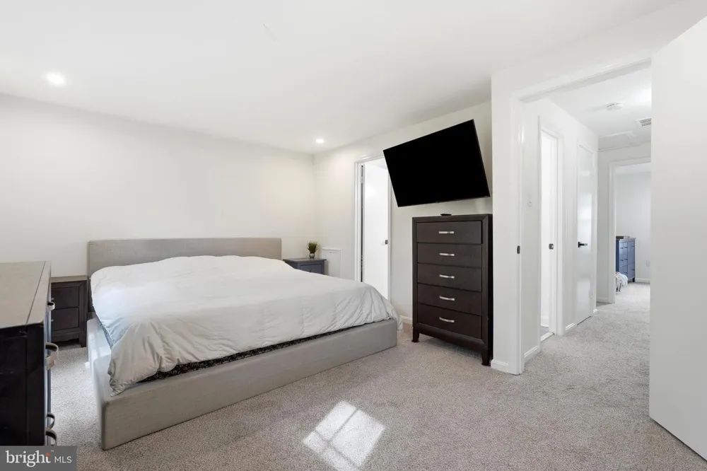 22 HABERSHAM COURT Silver Spring, MD 20906