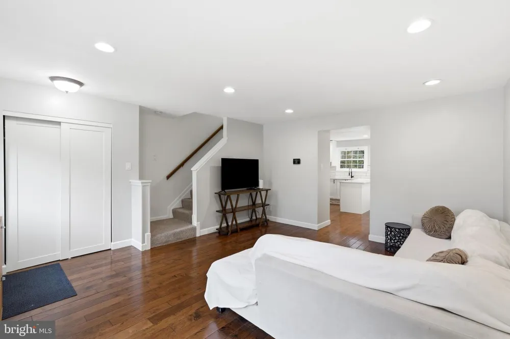 22 HABERSHAM COURT Silver Spring, MD 20906