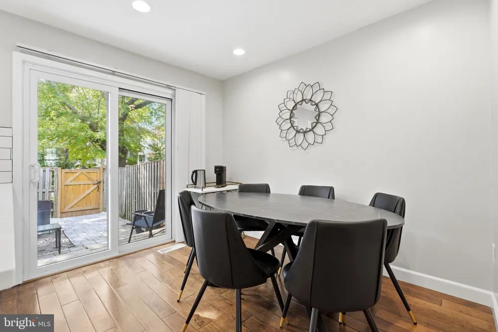 22 HABERSHAM COURT Silver Spring, MD 20906