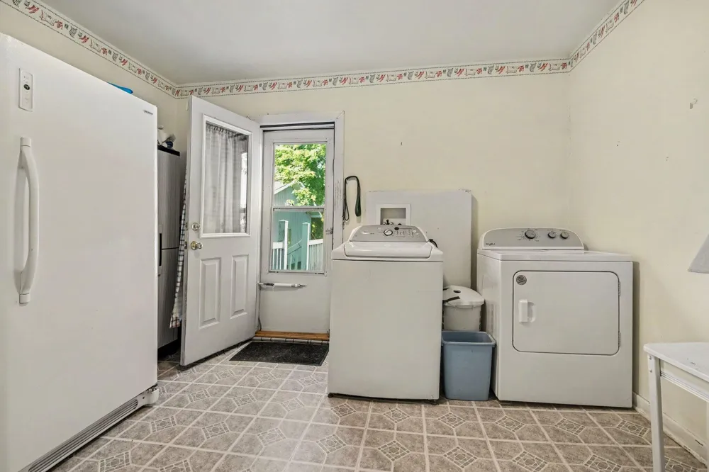 3015 Dennison Road Dundee, MI 48131