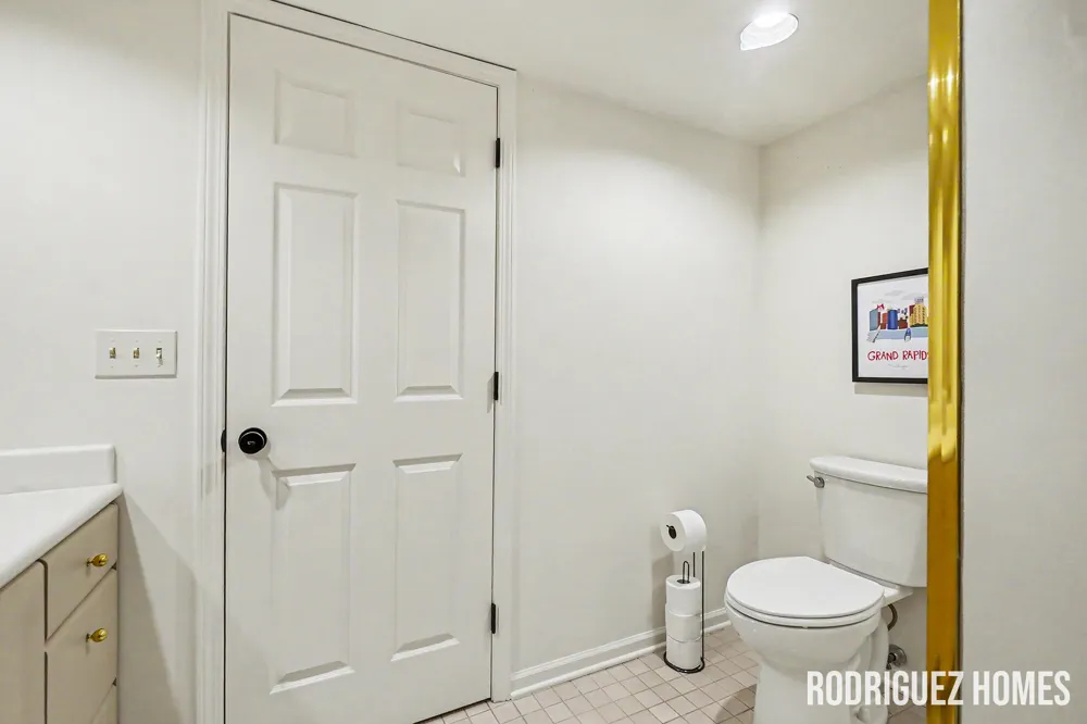 6270 Heathmoor Court SE Grand Rapids, MI 49546