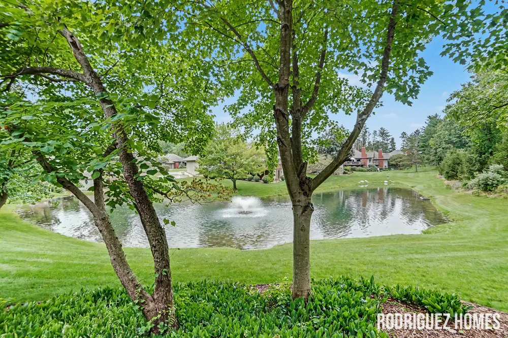 6270 Heathmoor Court SE Grand Rapids, MI 49546