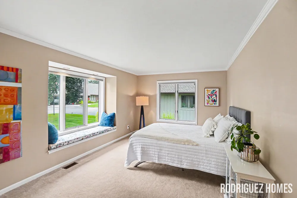 6270 Heathmoor Court SE Grand Rapids, MI 49546