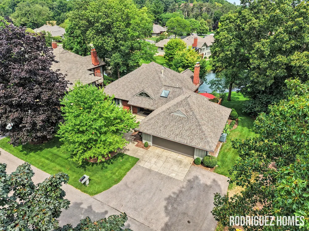 6270 Heathmoor Court SE Grand Rapids, MI 49546