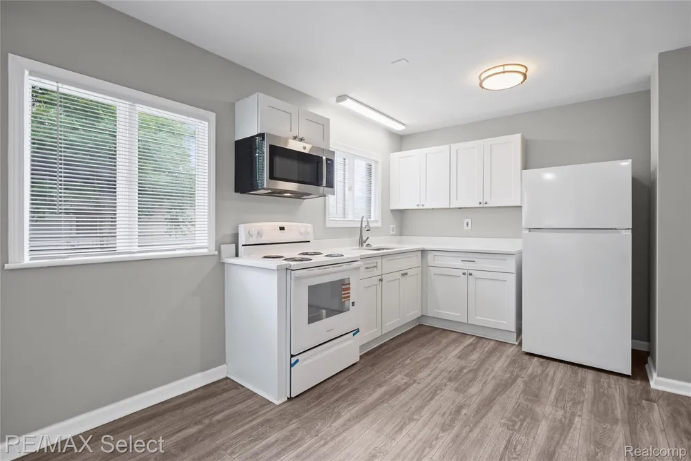 2046 Lambden Road Flint Charter Township, MI 48532