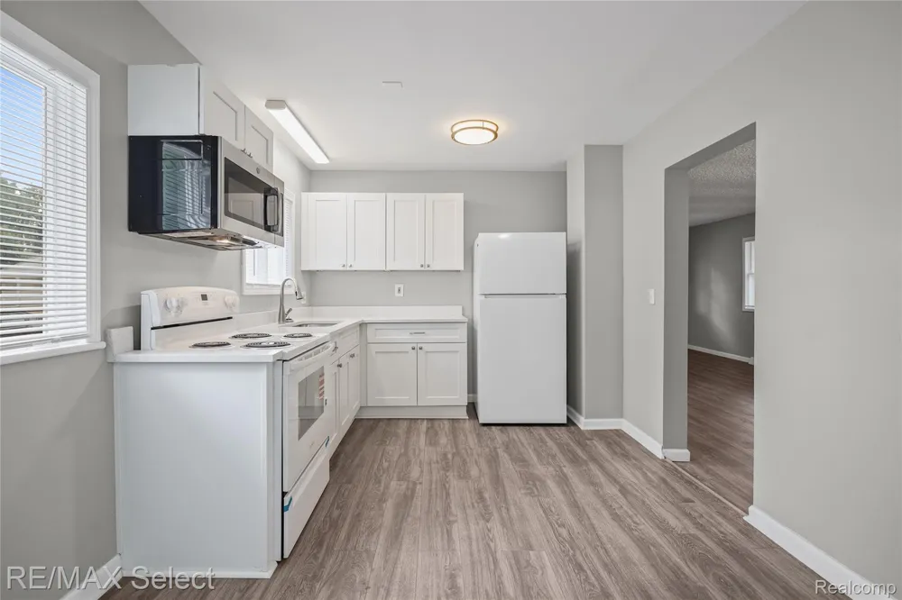 2046 Lambden Road Flint Charter Township, MI 48532