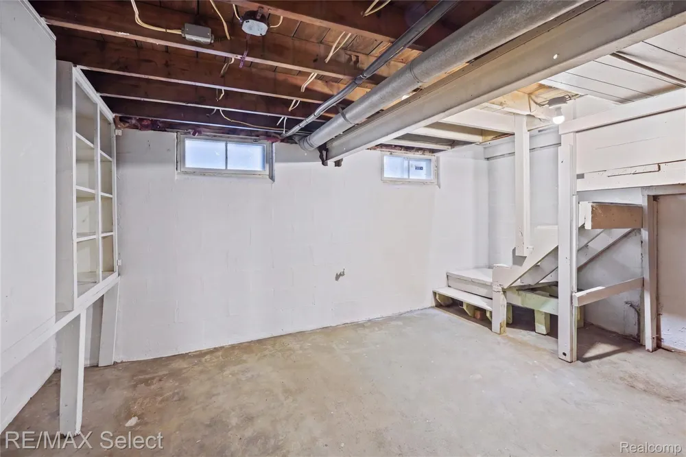 2046 Lambden Road Flint Charter Township, MI 48532