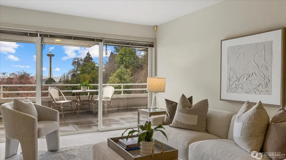 1231 5th Avenue #202 Seattle, WA 98109