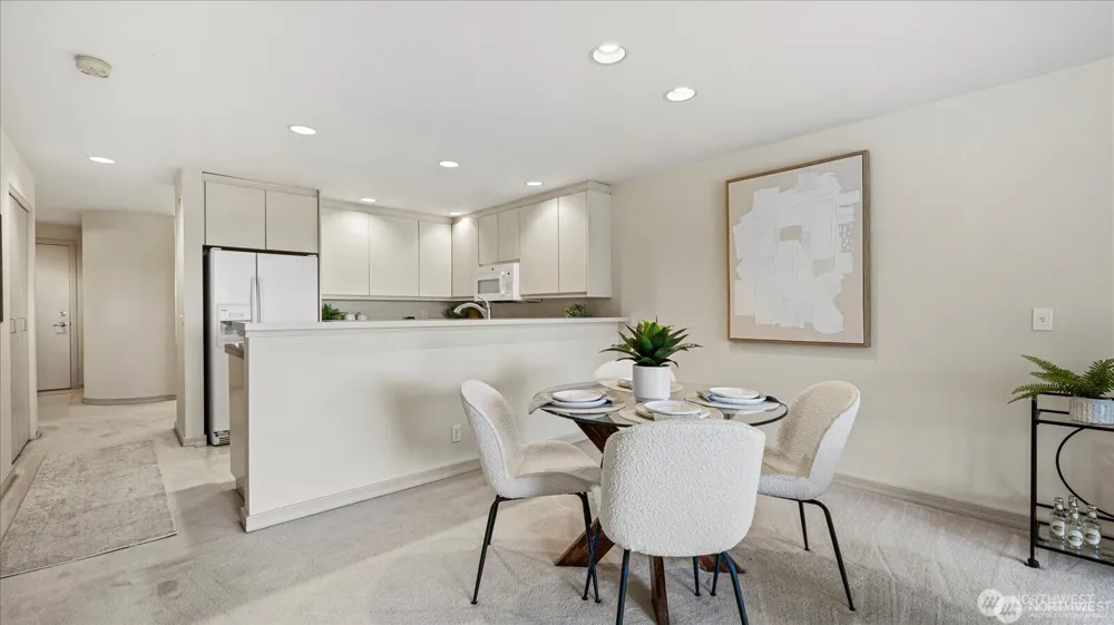1231 5th Avenue #202 Seattle, WA 98109