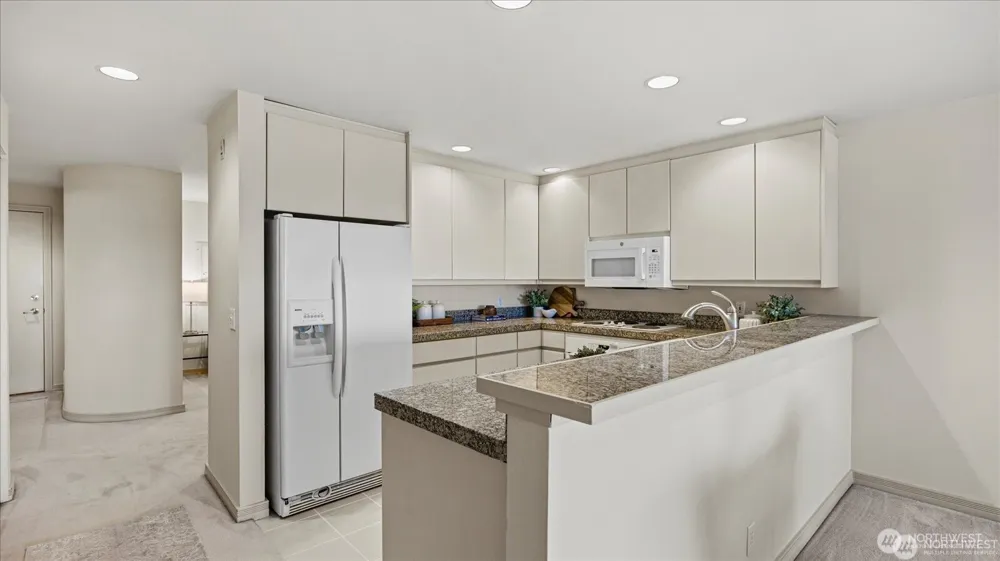 1231 5th Avenue #202 Seattle, WA 98109