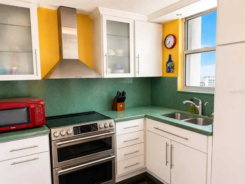 1035 AVE. ASHFORD #407 San Juan, PR 00907