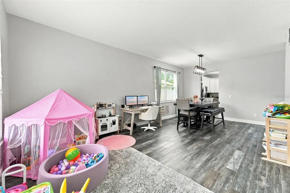 9773 BENNINGTON CHASE DRIVE Orlando, FL 32829