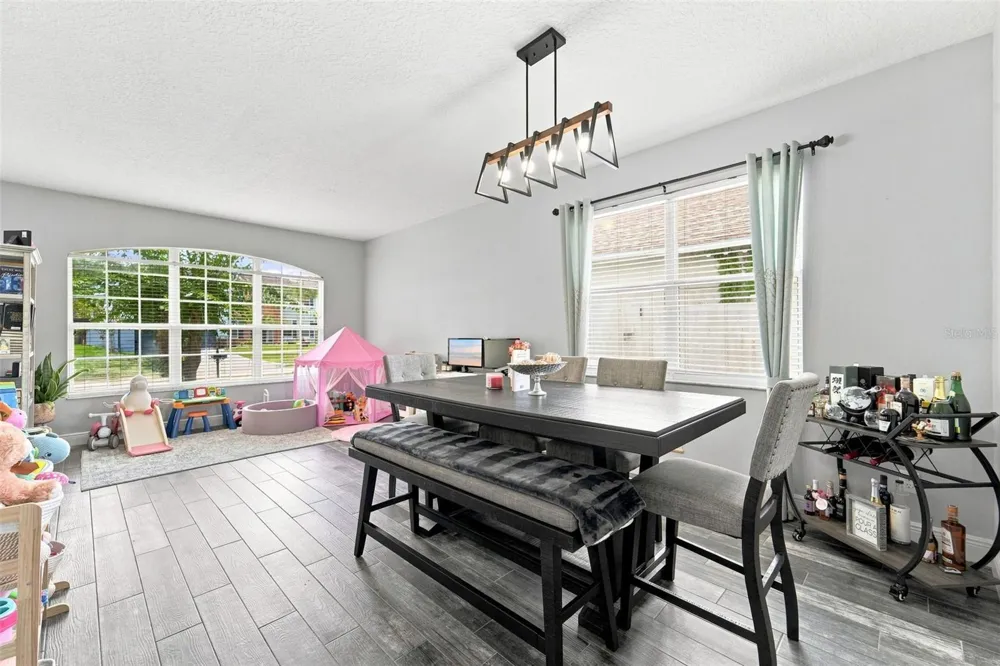 9773 BENNINGTON CHASE DRIVE Orlando, FL 32829
