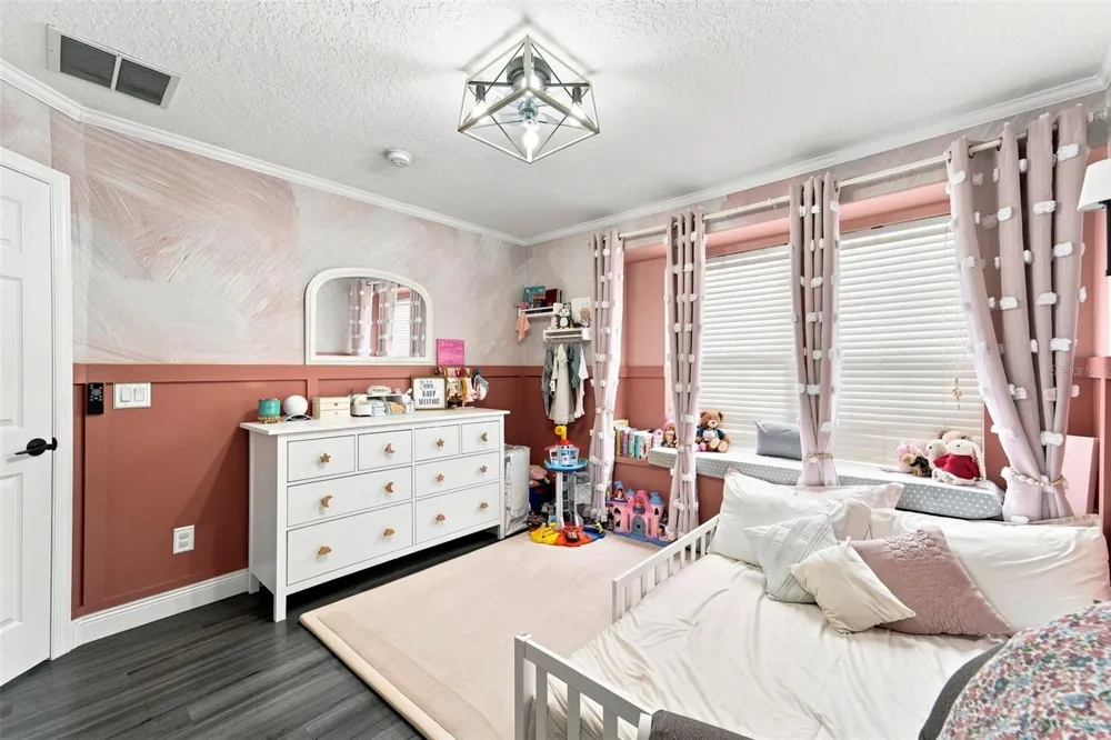 9773 BENNINGTON CHASE DRIVE Orlando, FL 32829