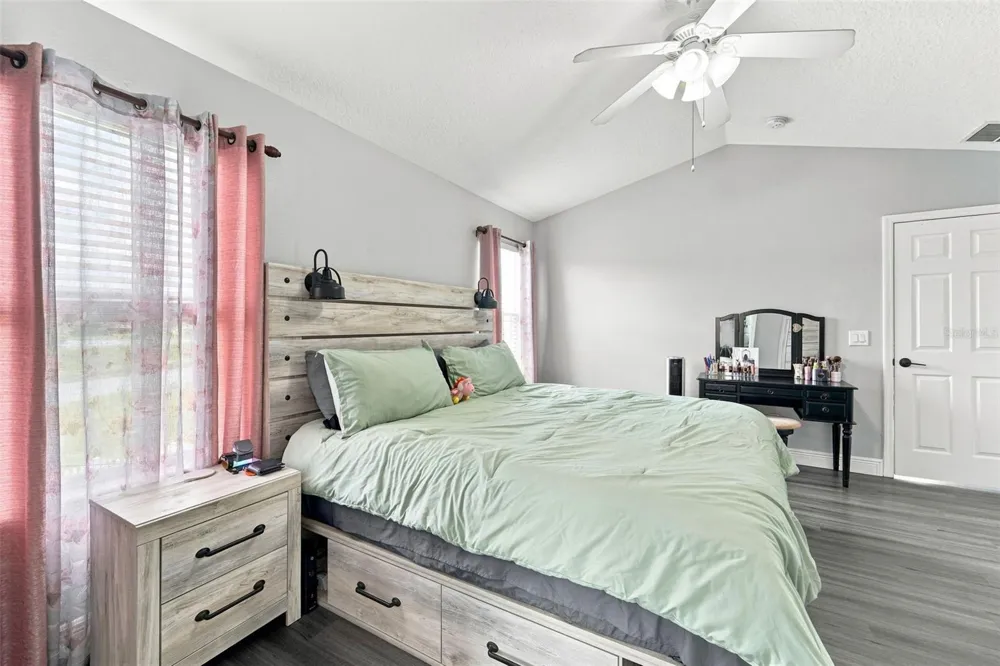 9773 BENNINGTON CHASE DRIVE Orlando, FL 32829