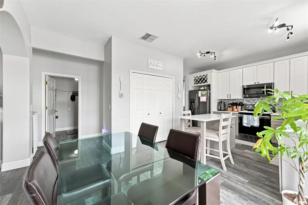 9773 BENNINGTON CHASE DRIVE Orlando, FL 32829