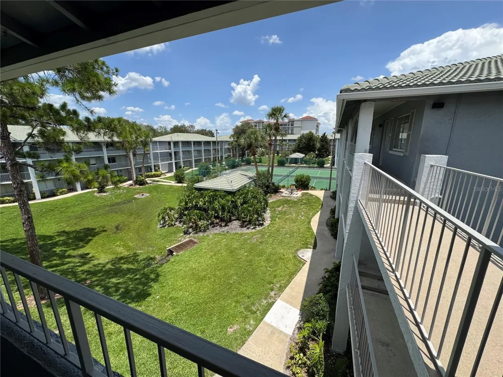 115 OYSTER BAY CIRCLE #300 Altamonte Springs, FL 32701