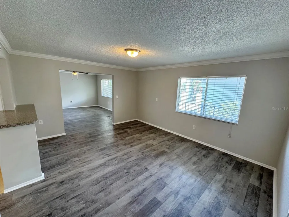 115 OYSTER BAY CIRCLE #300 Altamonte Springs, FL 32701