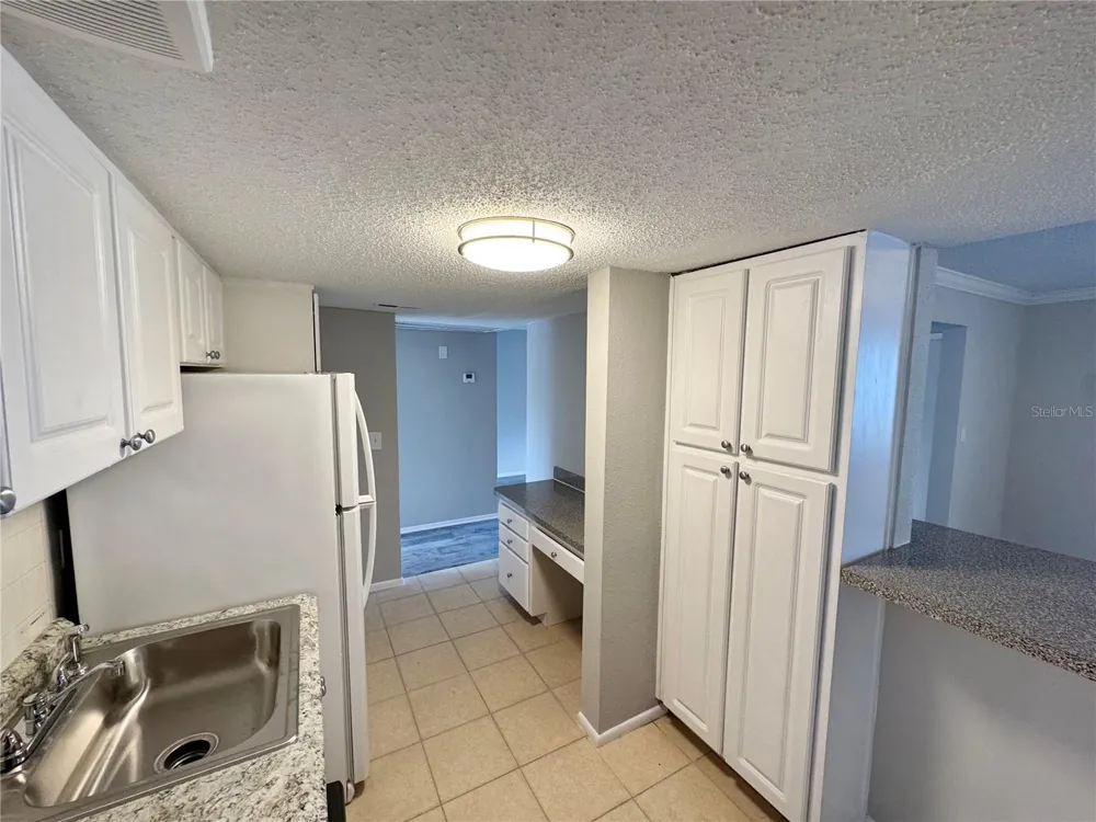 115 OYSTER BAY CIRCLE #300 Altamonte Springs, FL 32701