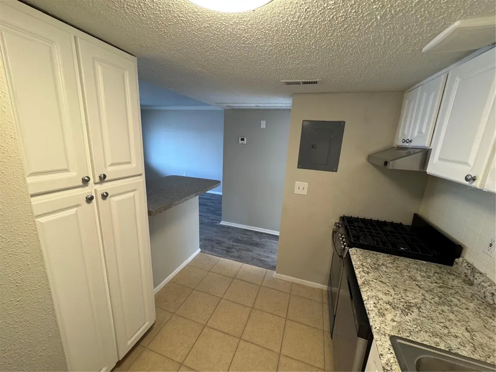 115 OYSTER BAY CIRCLE #300 Altamonte Springs, FL 32701