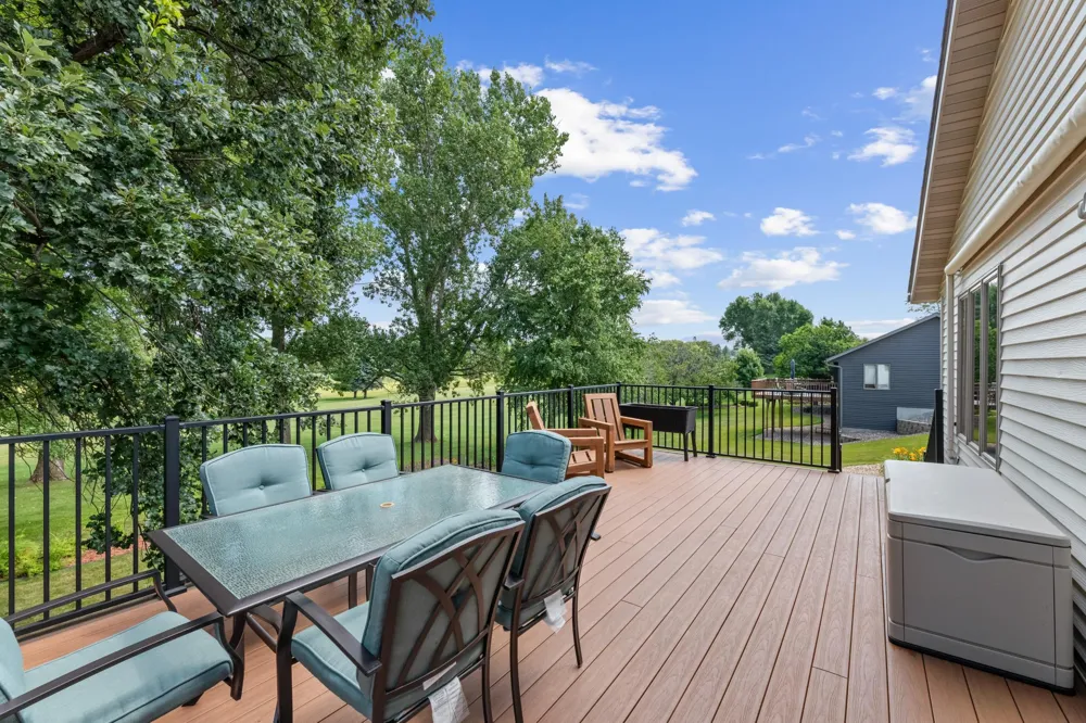 190 Benson Drive Lewiston, MN 55952