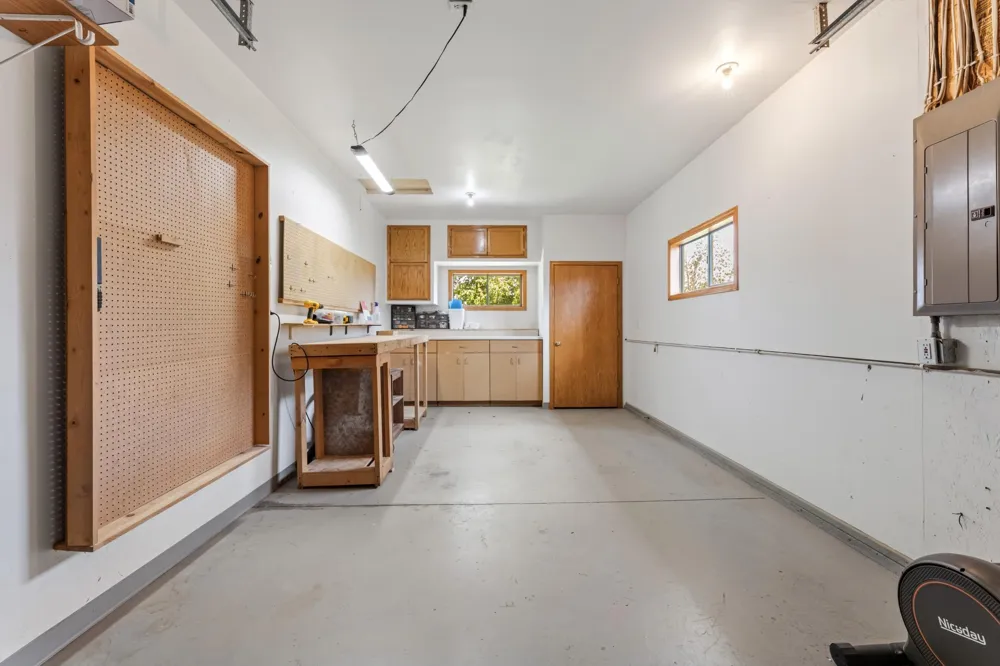 190 Benson Drive Lewiston, MN 55952