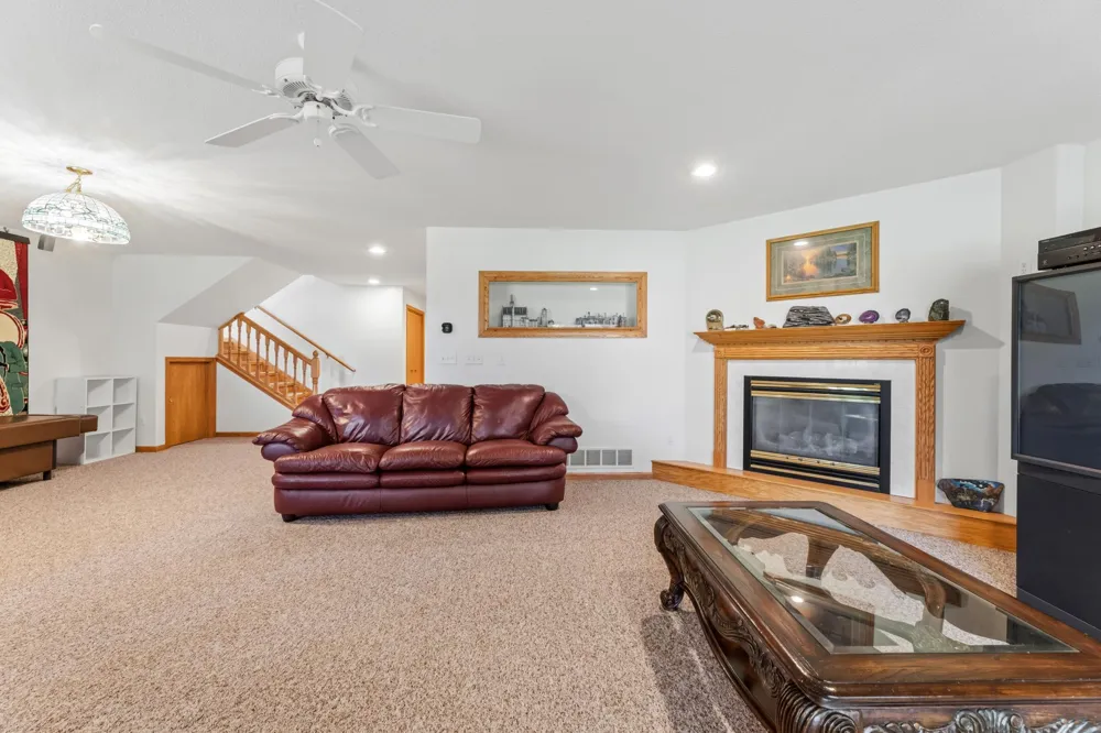 190 Benson Drive Lewiston, MN 55952