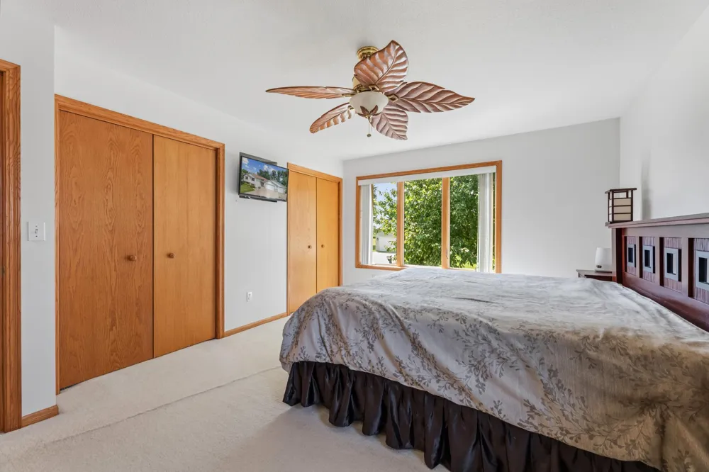 190 Benson Drive Lewiston, MN 55952