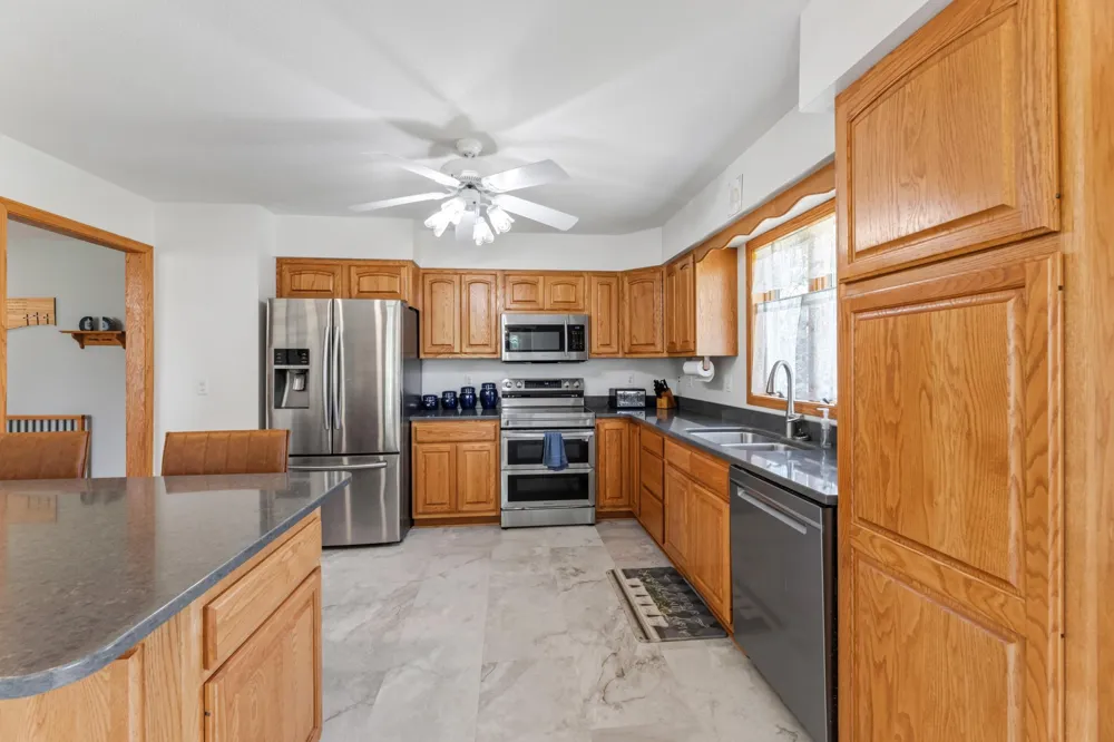 190 Benson Drive Lewiston, MN 55952
