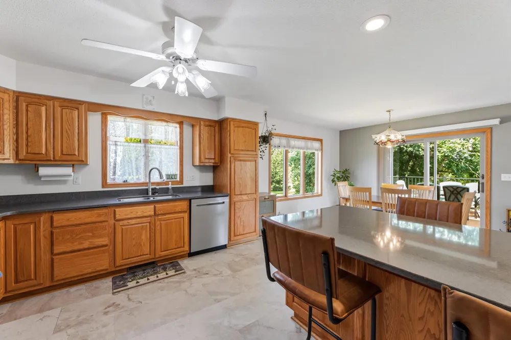 190 Benson Drive Lewiston, MN 55952