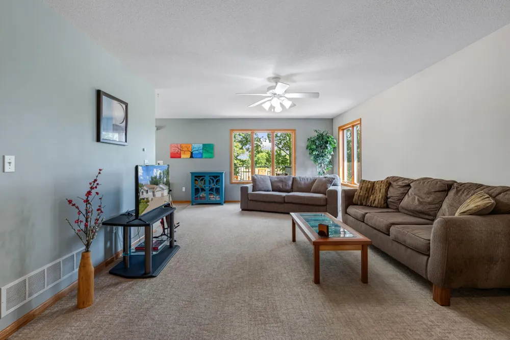 190 Benson Drive Lewiston, MN 55952