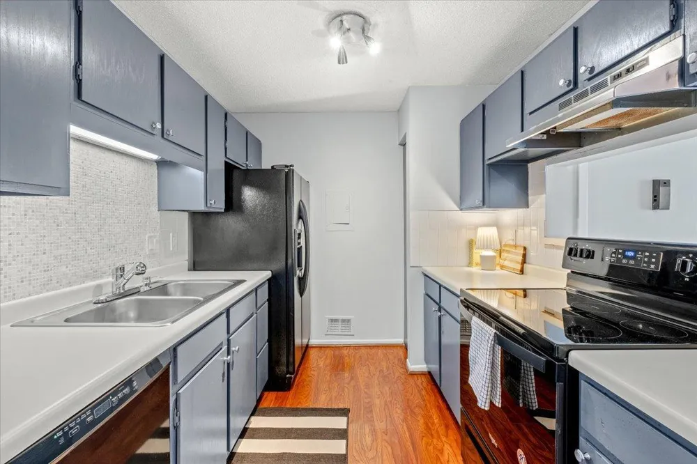 1720 Pleasant Street #H Lauderdale, MN 55113