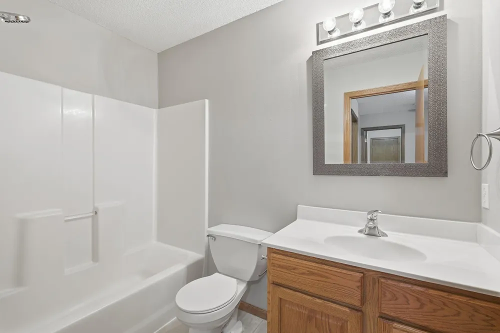 13853 Dahlia Drive Rogers, MN 55374