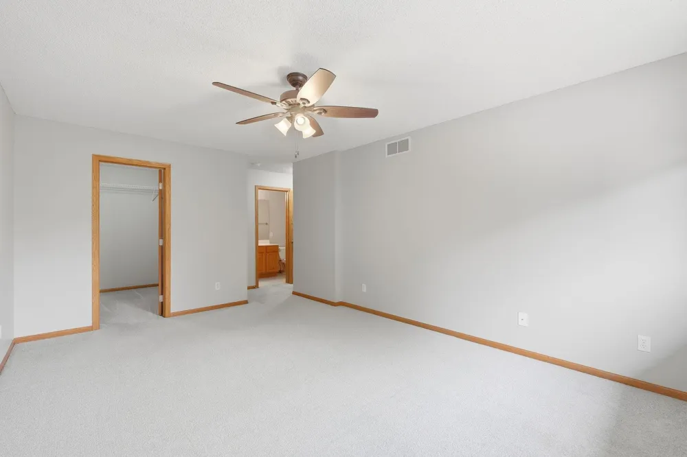 13853 Dahlia Drive Rogers, MN 55374