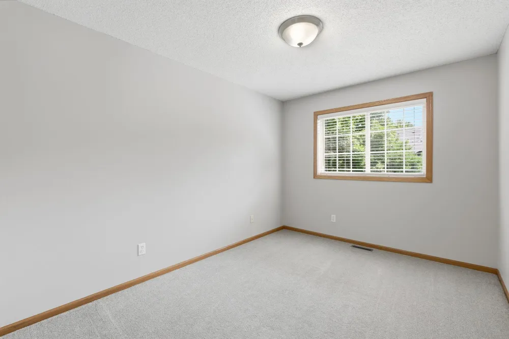 13853 Dahlia Drive Rogers, MN 55374