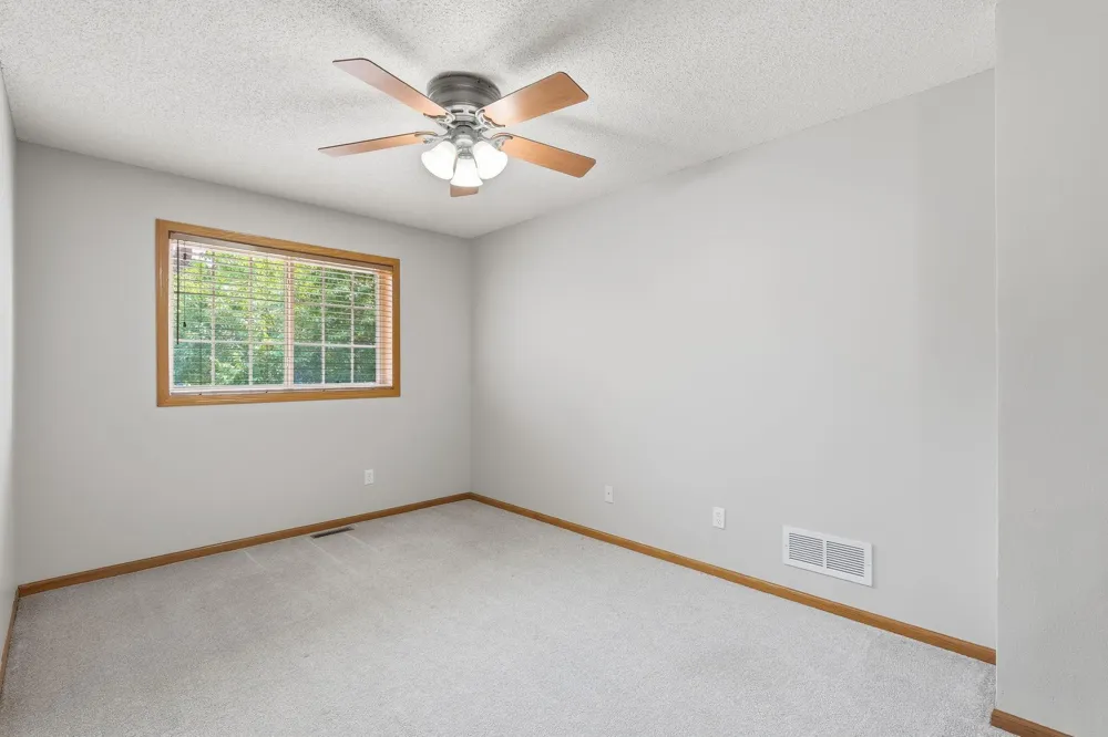 13853 Dahlia Drive Rogers, MN 55374