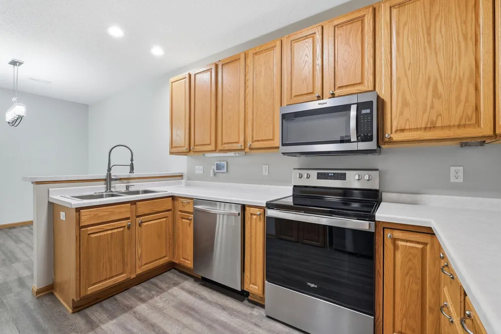 13853 Dahlia Drive Rogers, MN 55374