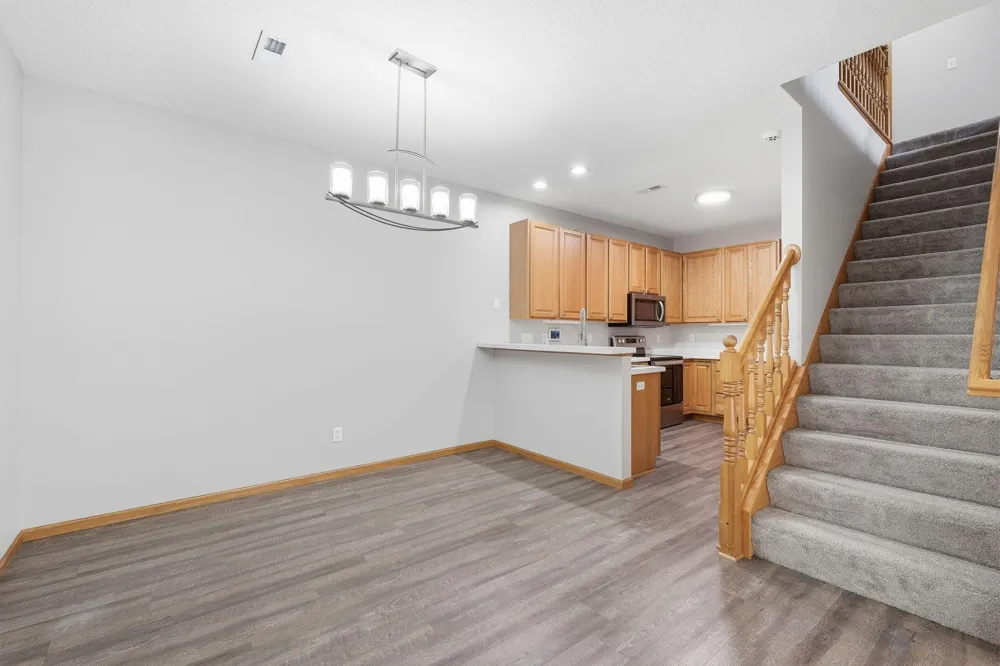 13853 Dahlia Drive Rogers, MN 55374