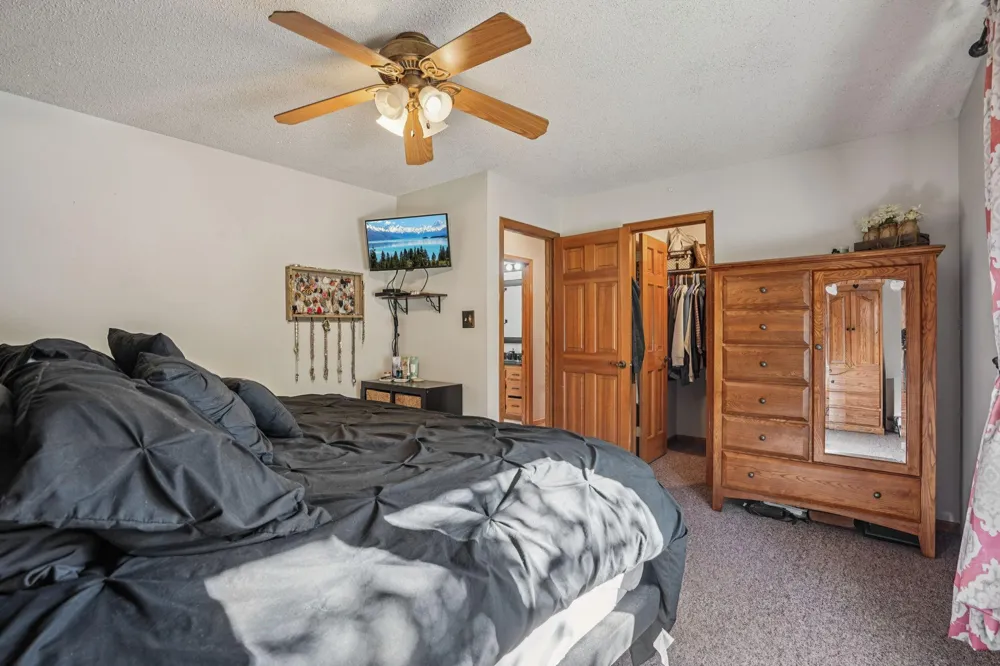17452 Hiawatha Beach Drive NE Ham Lake, MN 55304