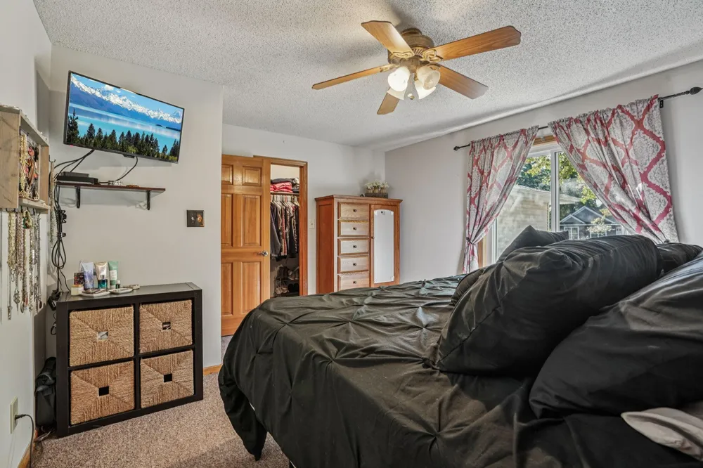 17452 Hiawatha Beach Drive NE Ham Lake, MN 55304
