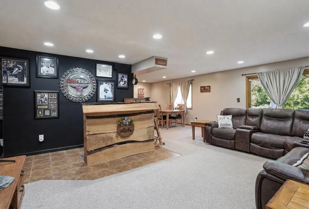 17452 Hiawatha Beach Drive NE Ham Lake, MN 55304