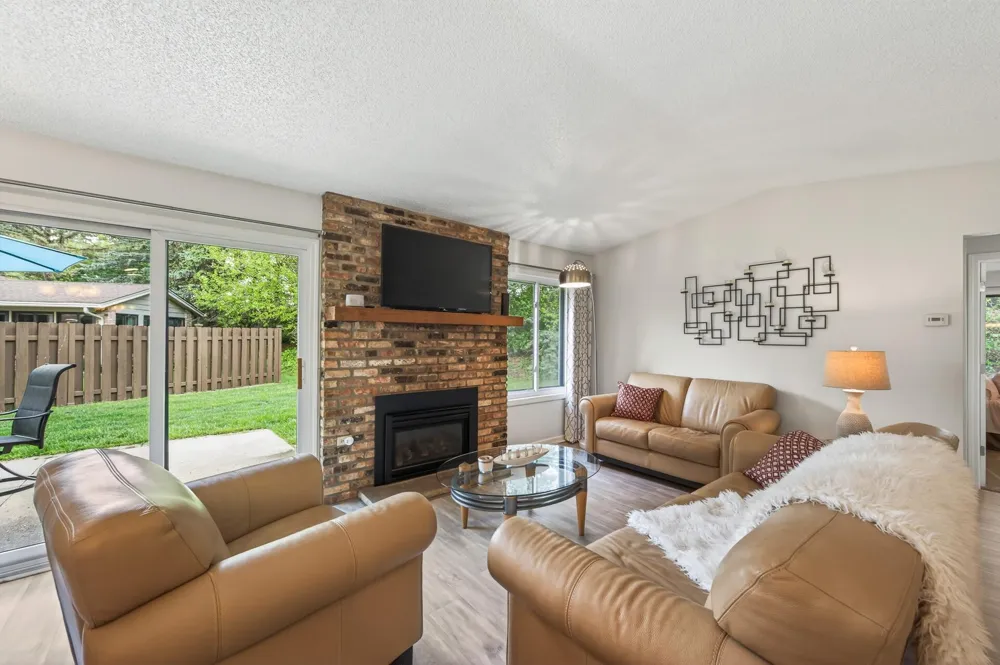 9601 Lonsdale Circle Minnetonka, MN 55305