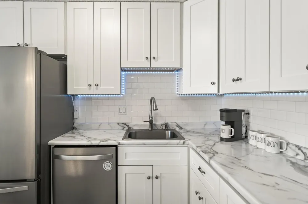 9601 Lonsdale Circle Minnetonka, MN 55305