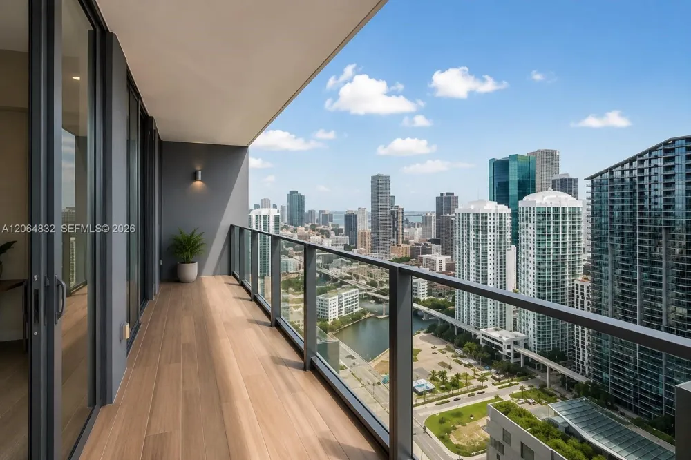 88 SW 7th St #3709 Miami, FL 33130