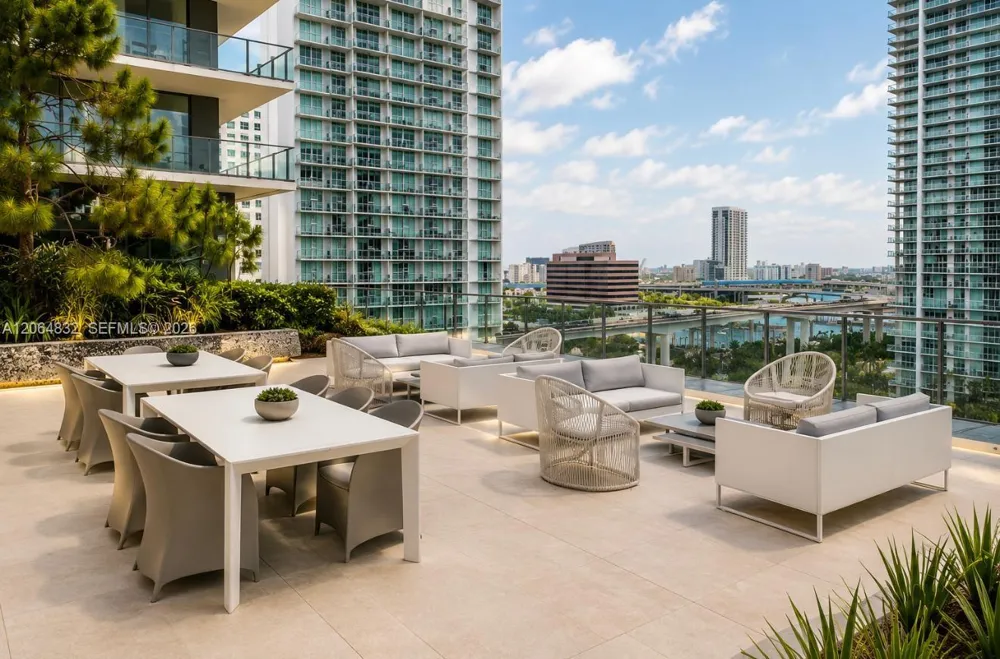 88 SW 7th St #3709 Miami, FL 33130