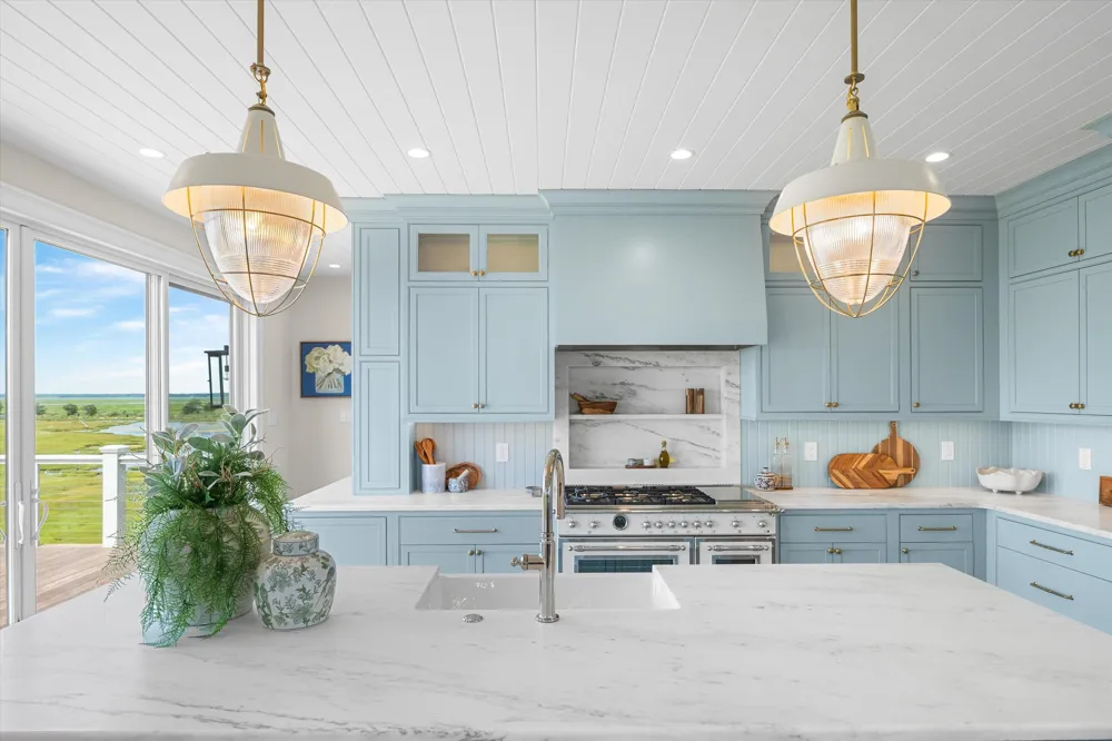 1105 Stone Harbor Boulevard Stone Harbor Manor, NJ 08247
