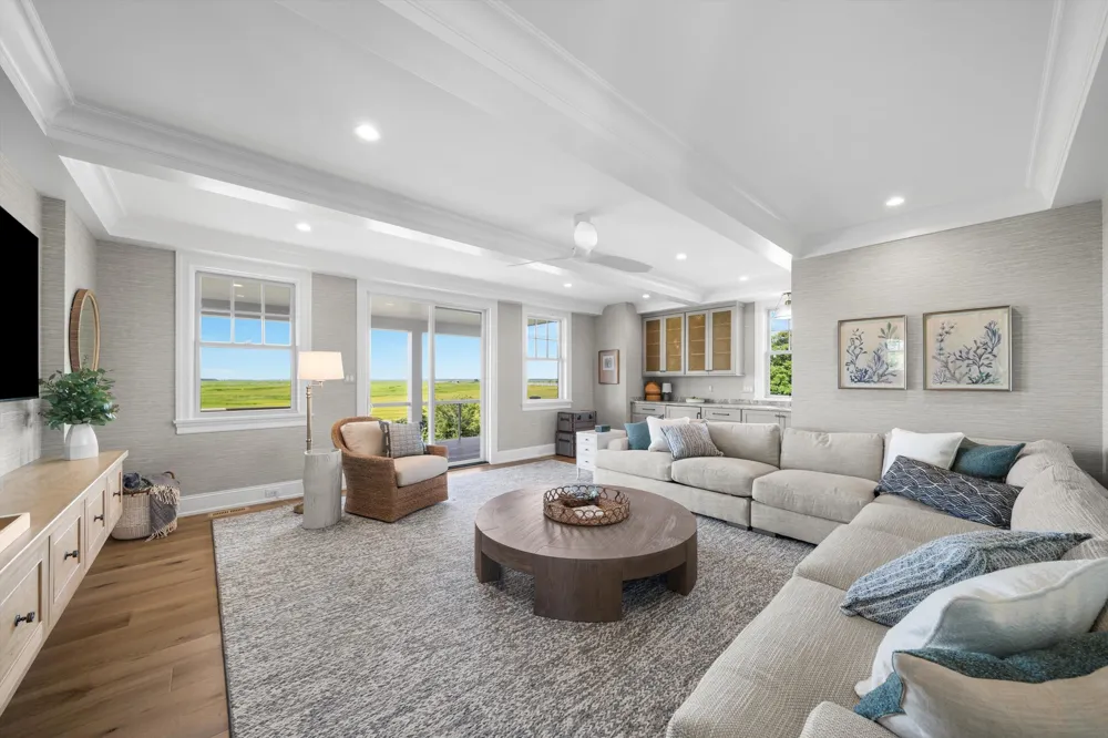 1105 Stone Harbor Boulevard Stone Harbor Manor, NJ 08247