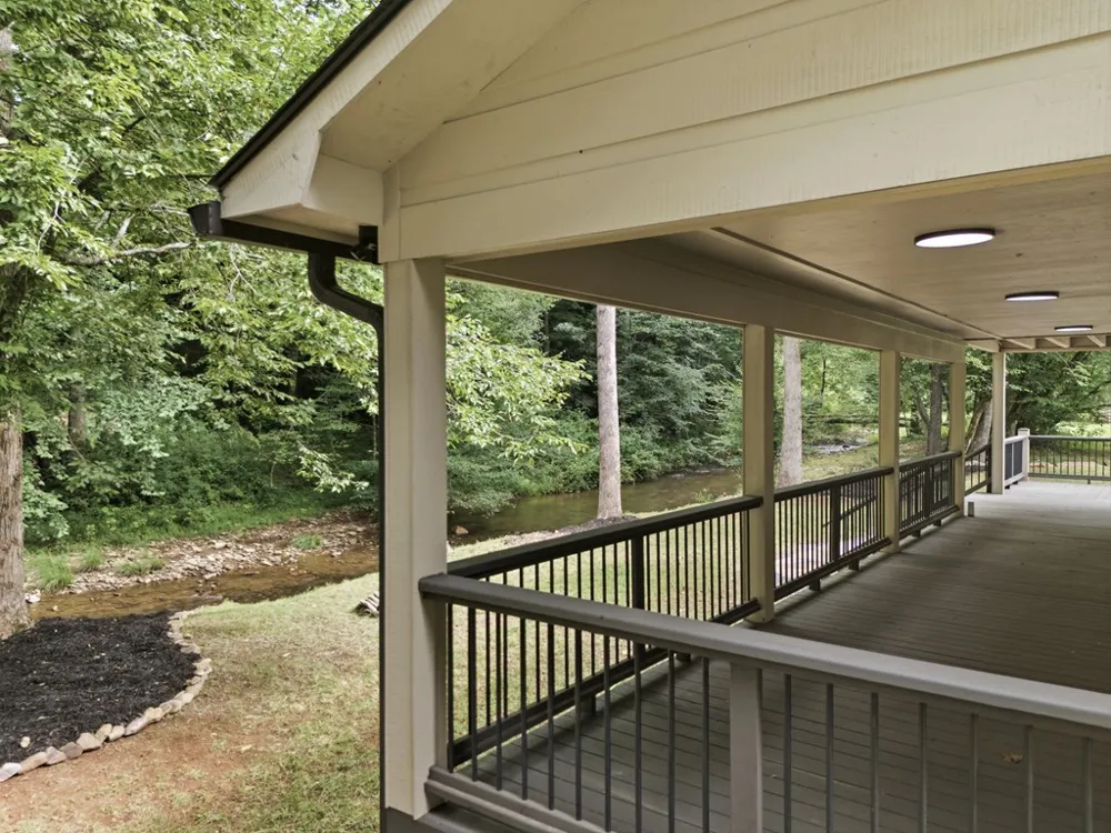 124 W Mountain Meadows Hayesville, NC 28904