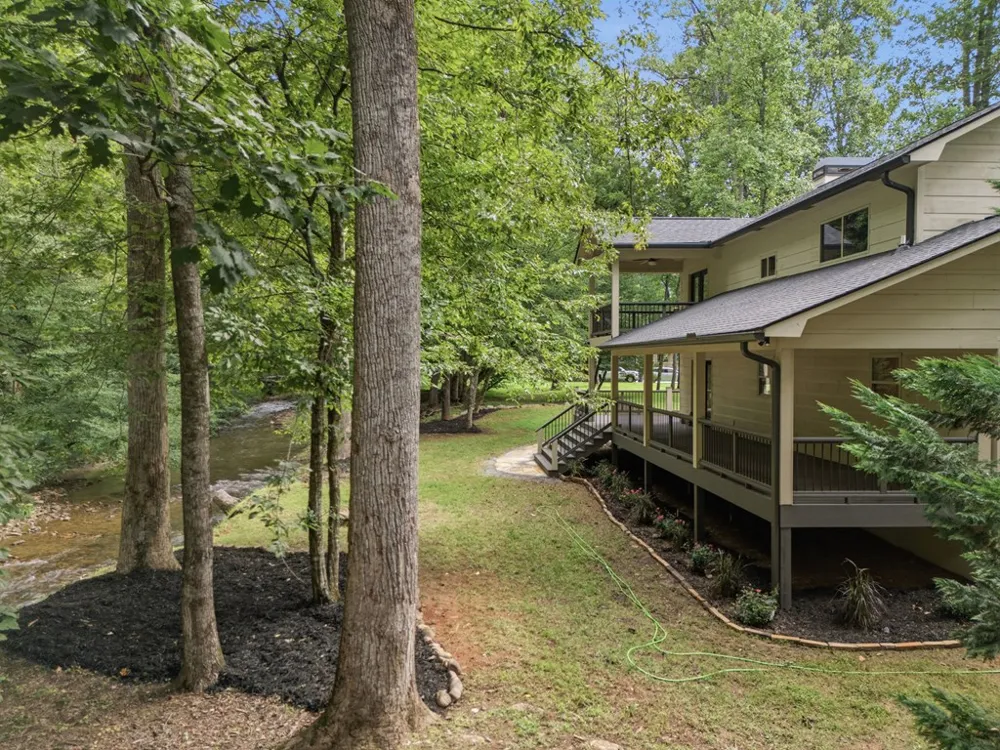 124 W Mountain Meadows Hayesville, NC 28904